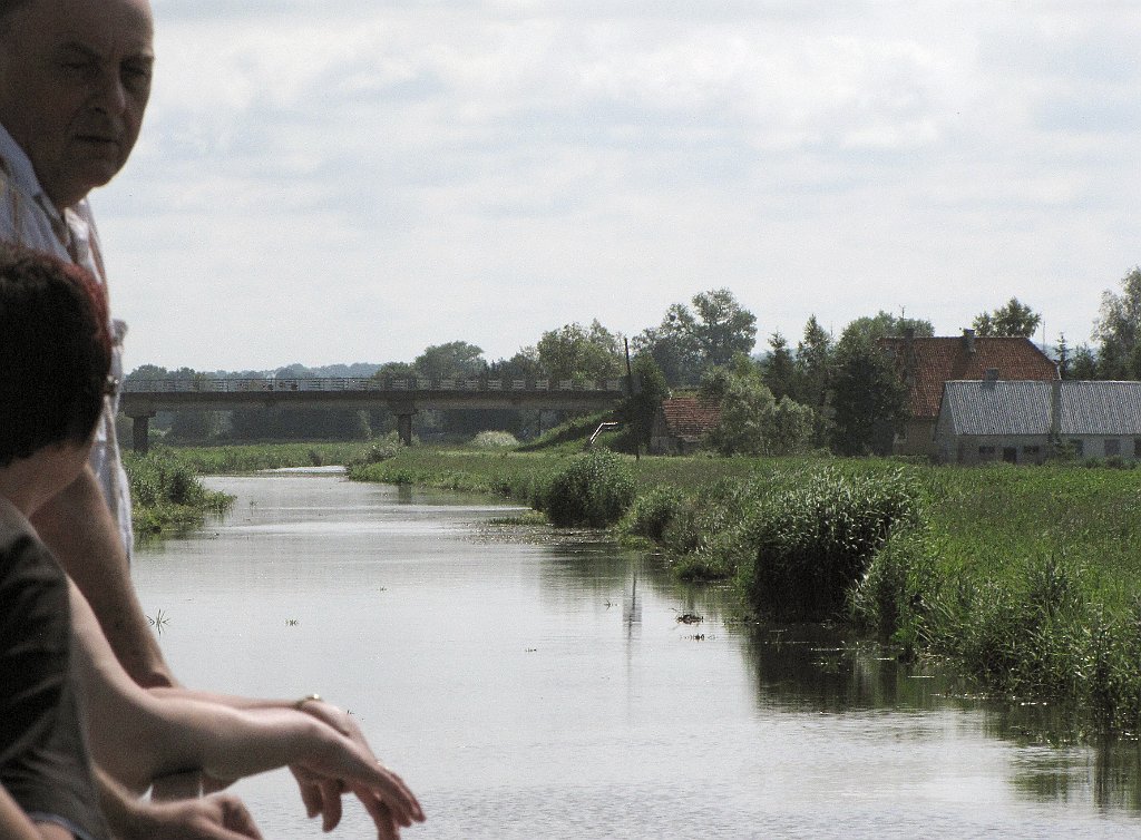 2012-07-02_10-16-26_IMG_x26811_cr.jpg -                                