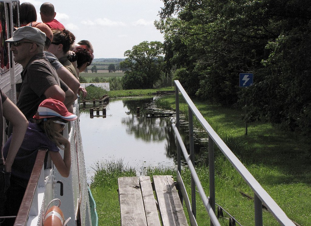 2012-07-02_10-56-28_IMG_x26877_cr.jpg -                                