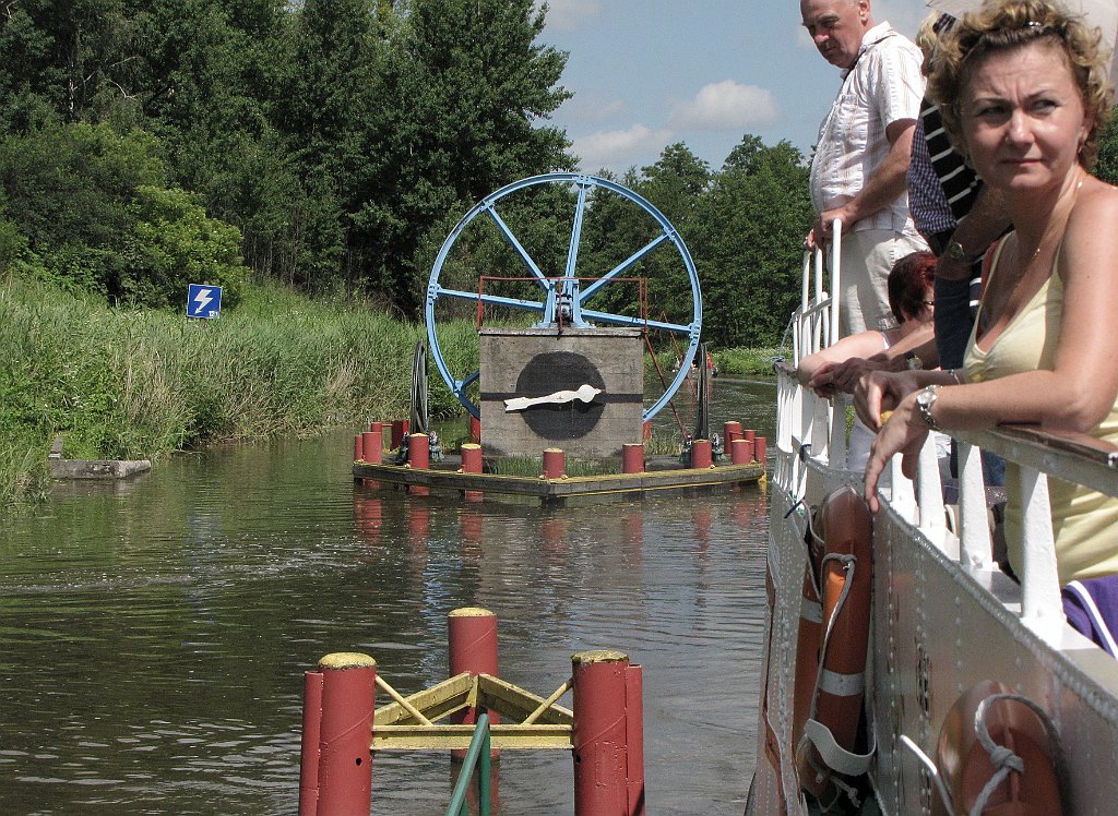 2012-07-02_11-50-20_IMG_x26973_cr.jpg -                                