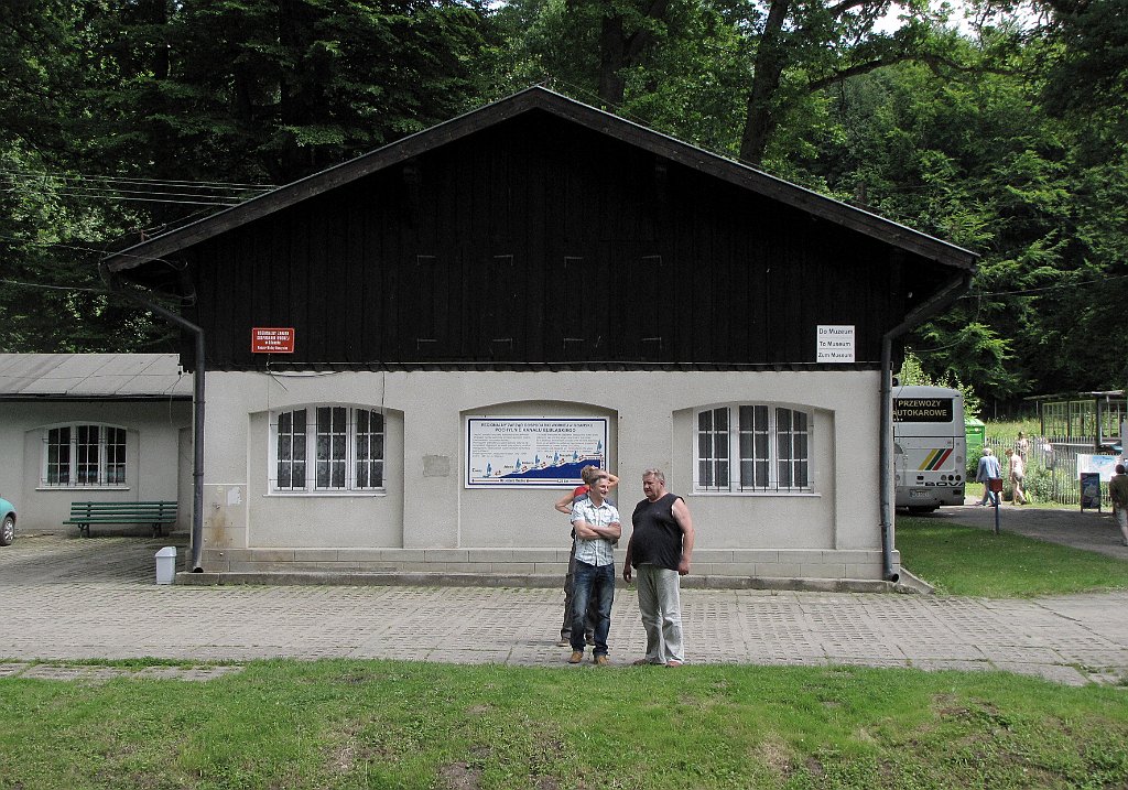 2012-07-02_13-19-17_IMG_x27042_cr.jpg -                                