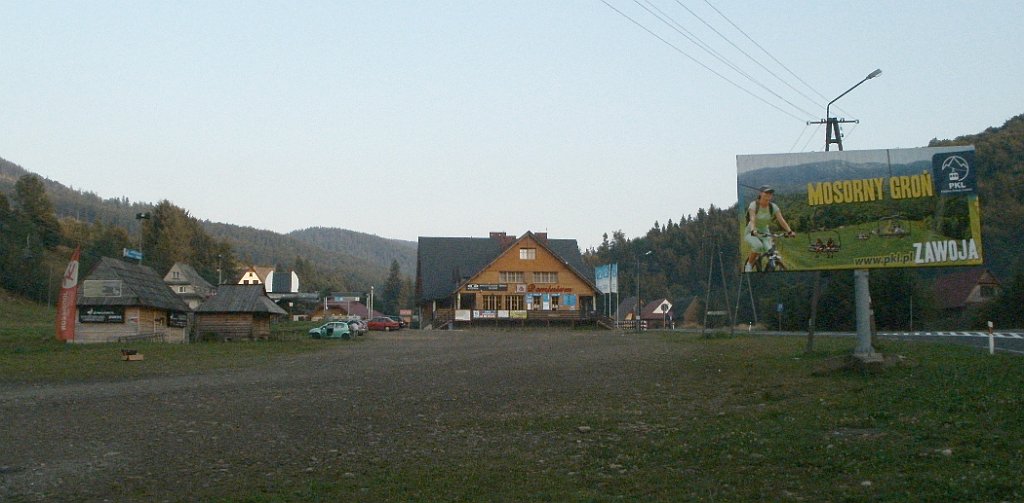 X44_P08230365_cr.jpg - OLYMPUS DIGITAL CAMERA         