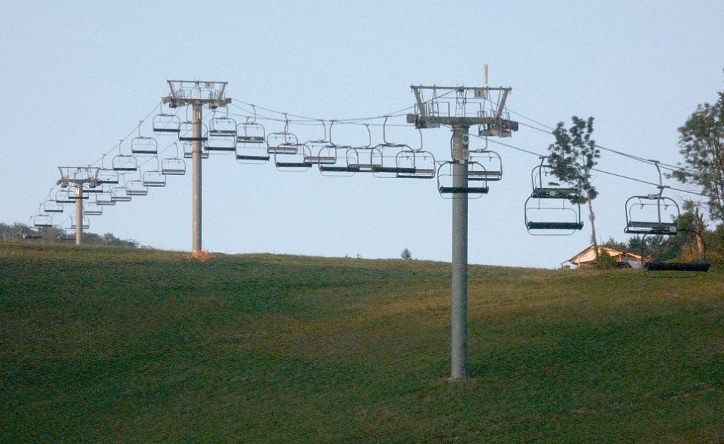 X44_P08230382_cr.jpg - OLYMPUS DIGITAL CAMERA         